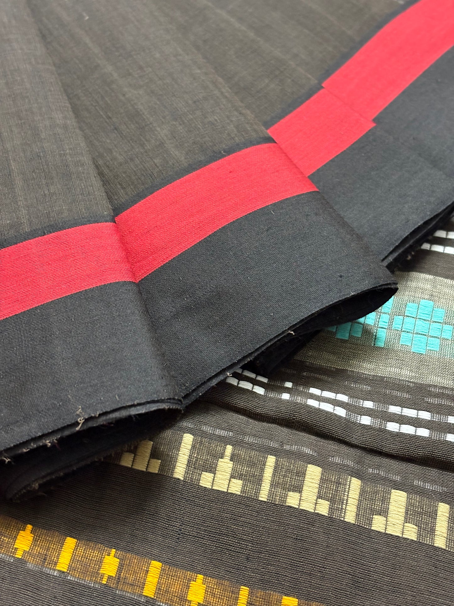 Nayaab: Mocha Brown Begampuri Cotton Saree with Blouse Piece