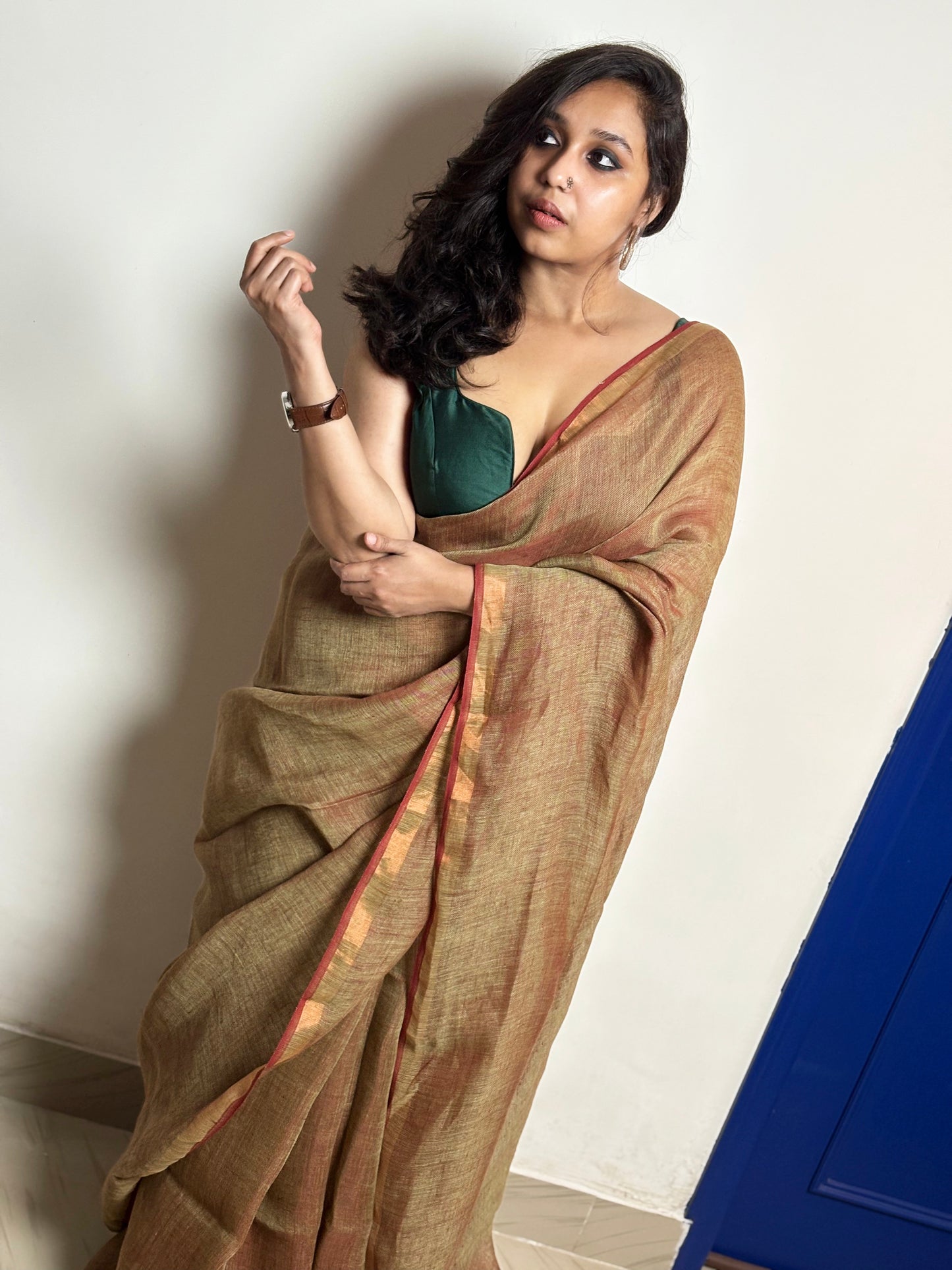 Desdemona Dual Tone Linen Saree