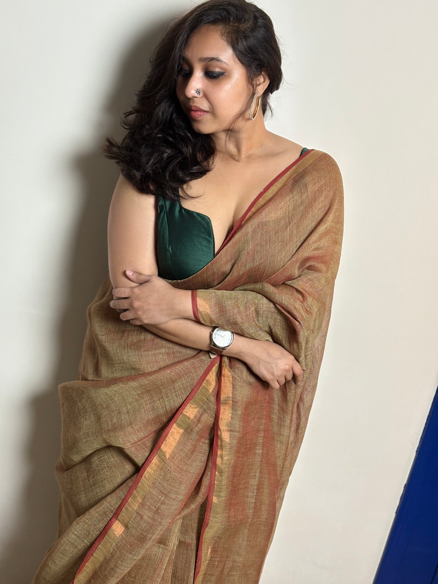 Desdemona Dual Tone Linen Saree