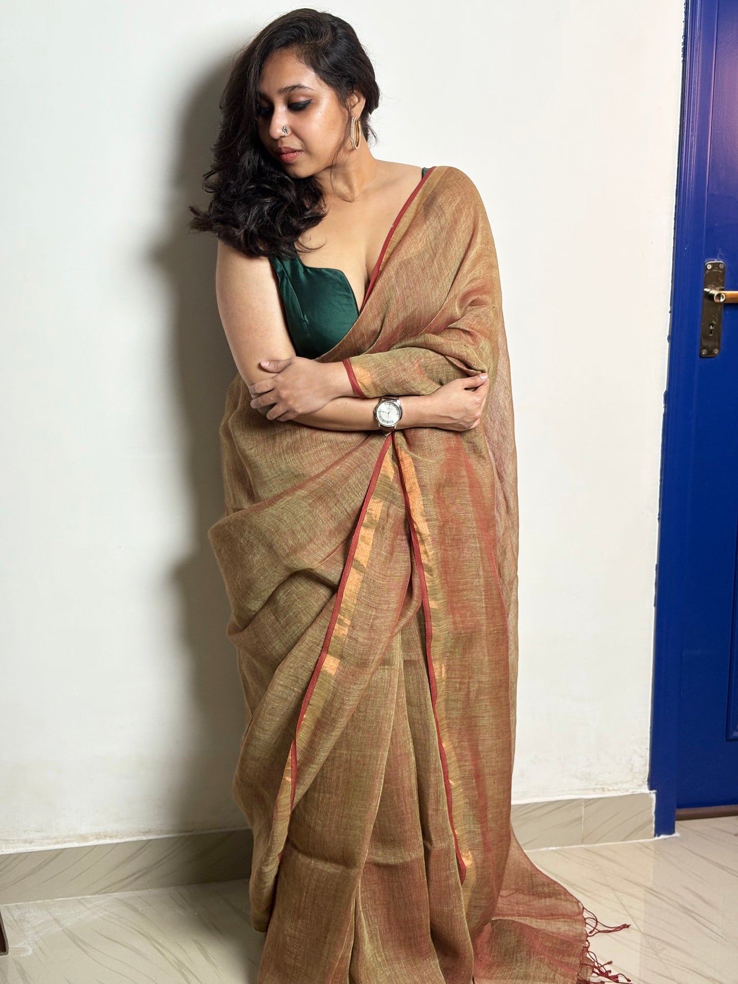 Desdemona Dual Tone Linen Saree