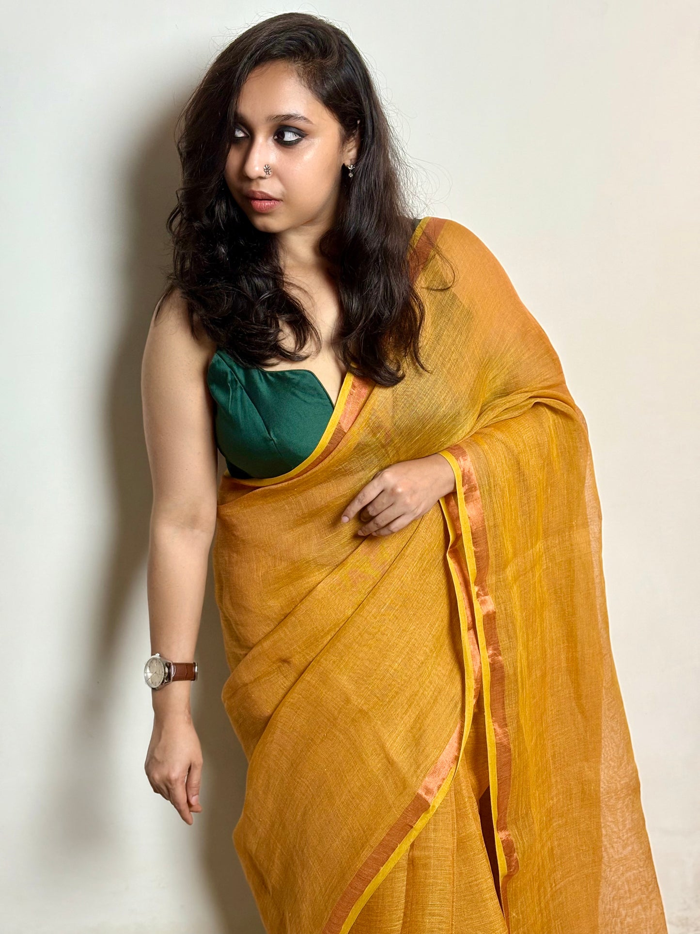 Cleopatra Dual Tone Linen Saree