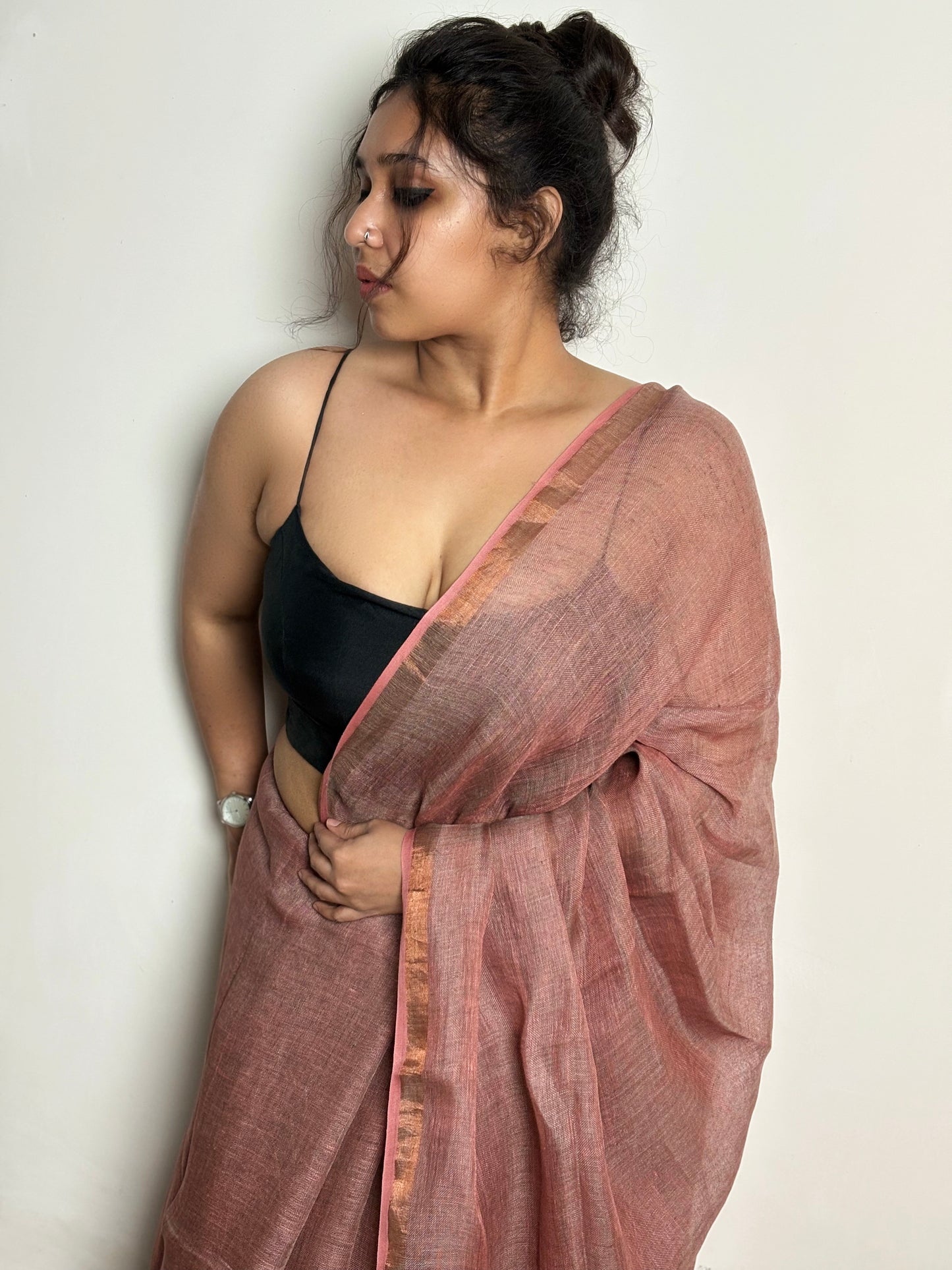 Lady Macbeth Dual Tone Linen Saree