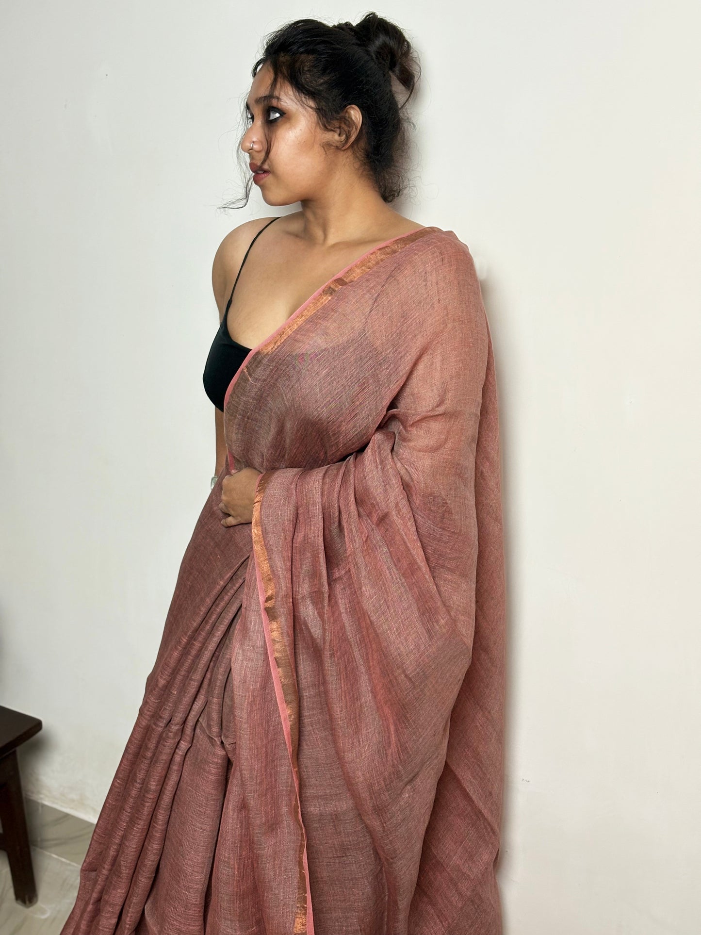 Lady Macbeth Dual Tone Linen Saree