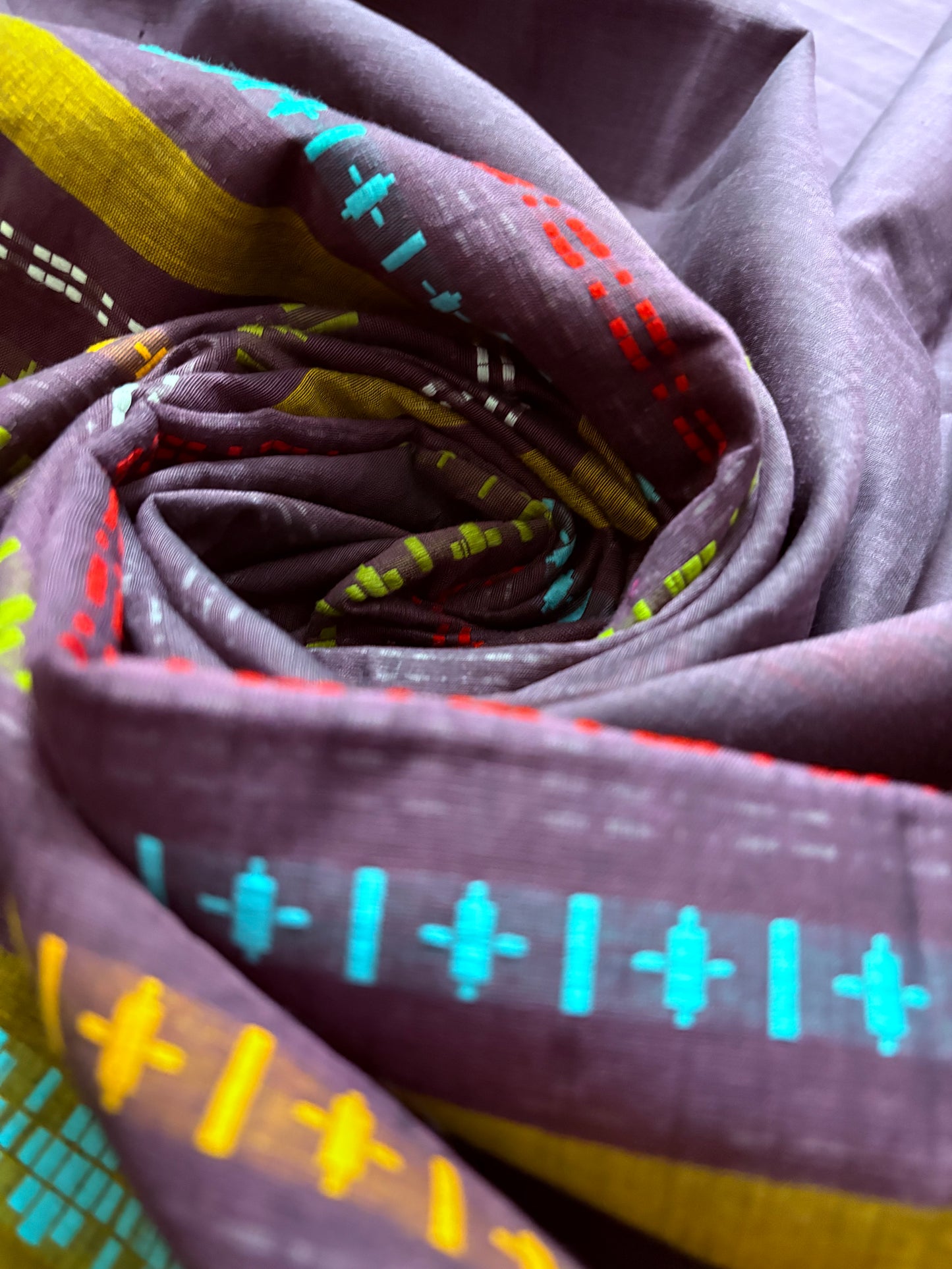 Nayaab: Plum Begampuri Cotton Saree with Blouse Piece