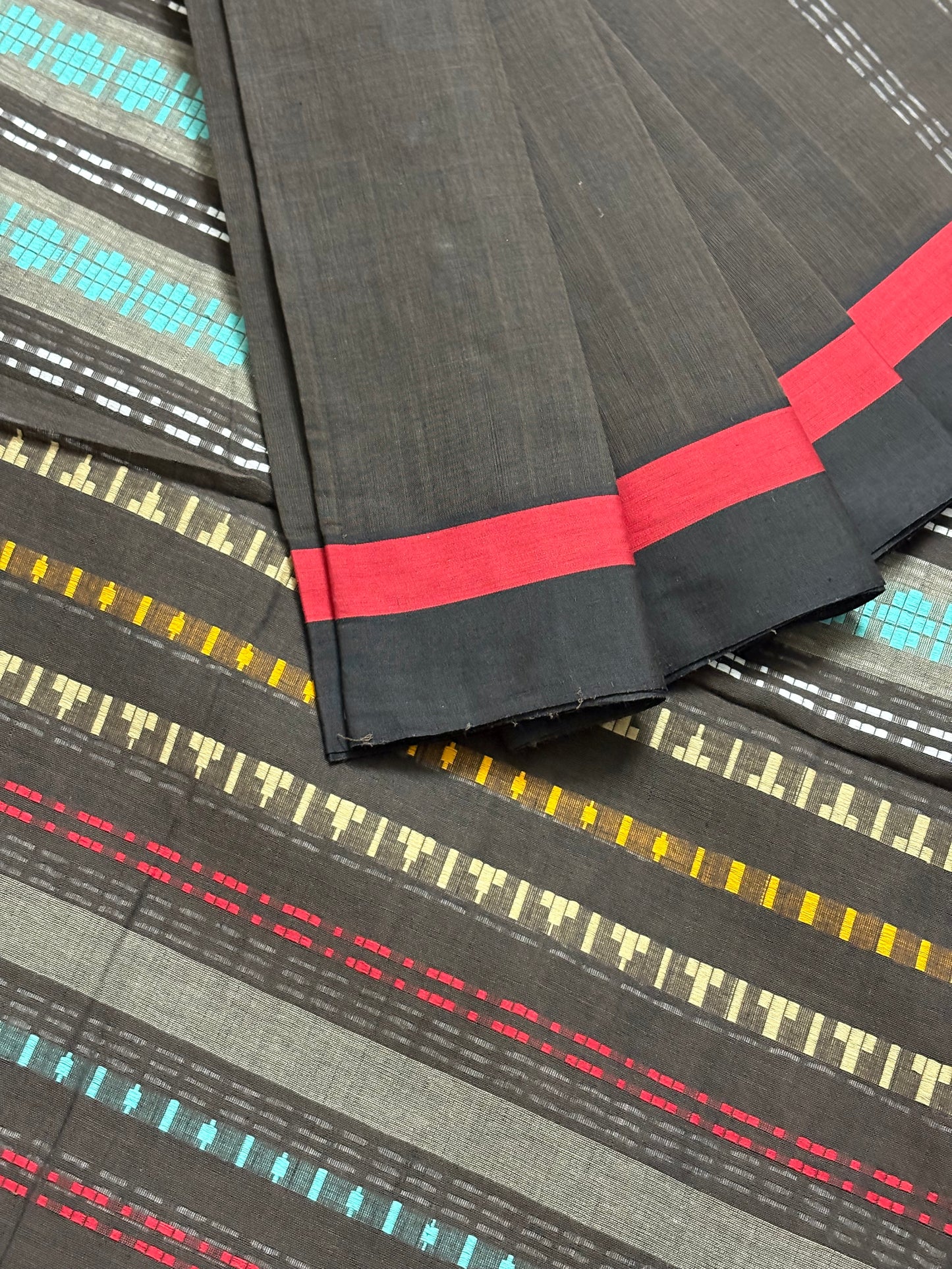 Nayaab: Mocha Brown Begampuri Cotton Saree with Blouse Piece